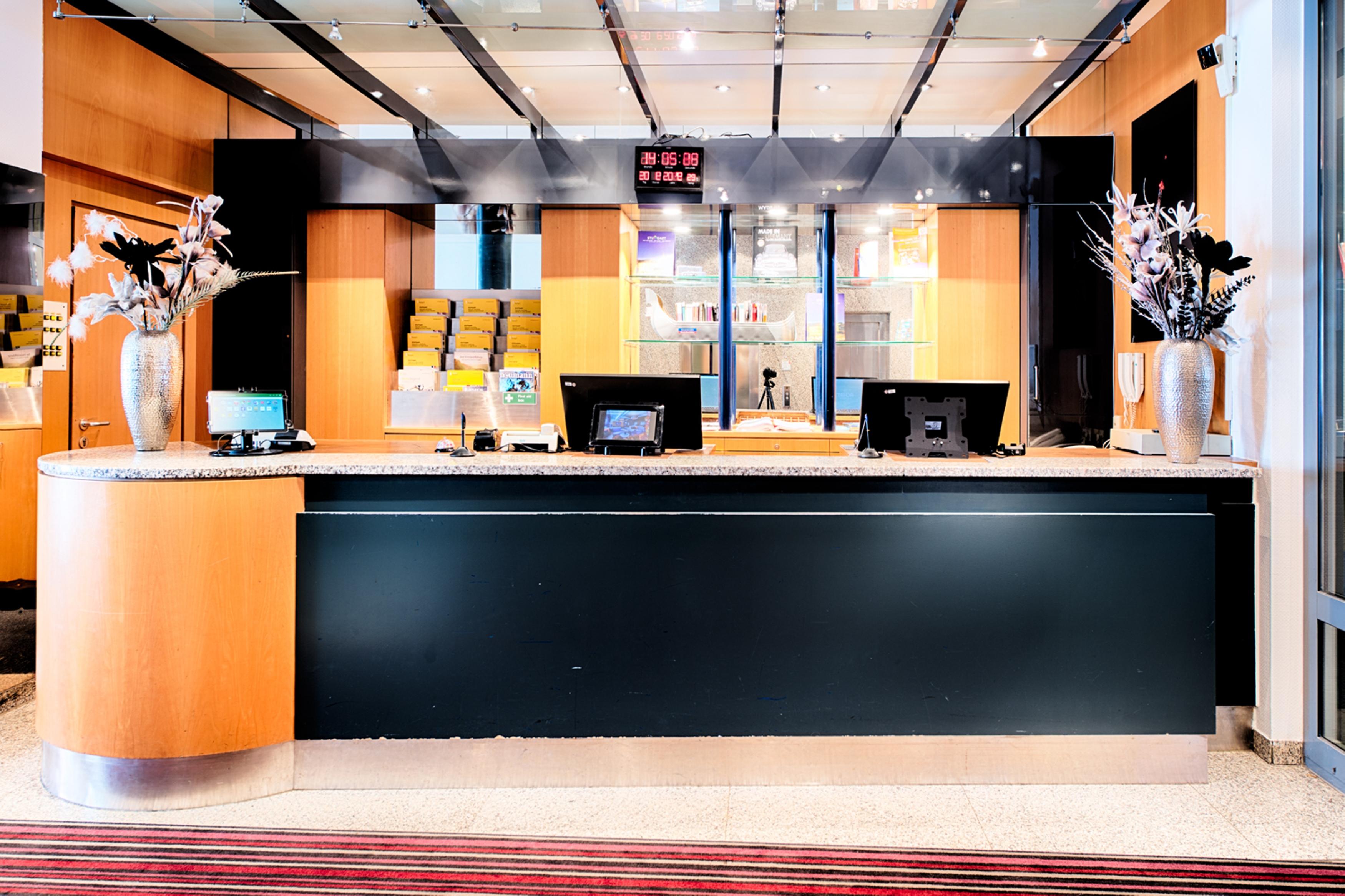Achat Hotel Stuttgart Airport Messe מראה חיצוני תמונה
