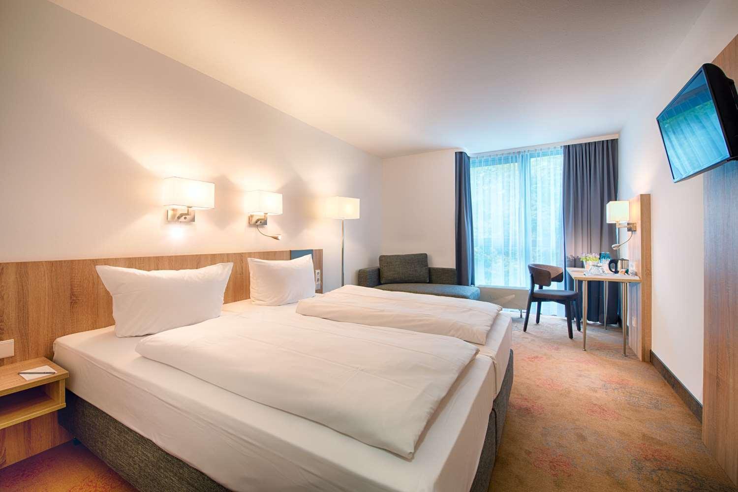 Achat Hotel Stuttgart Airport Messe מראה חיצוני תמונה