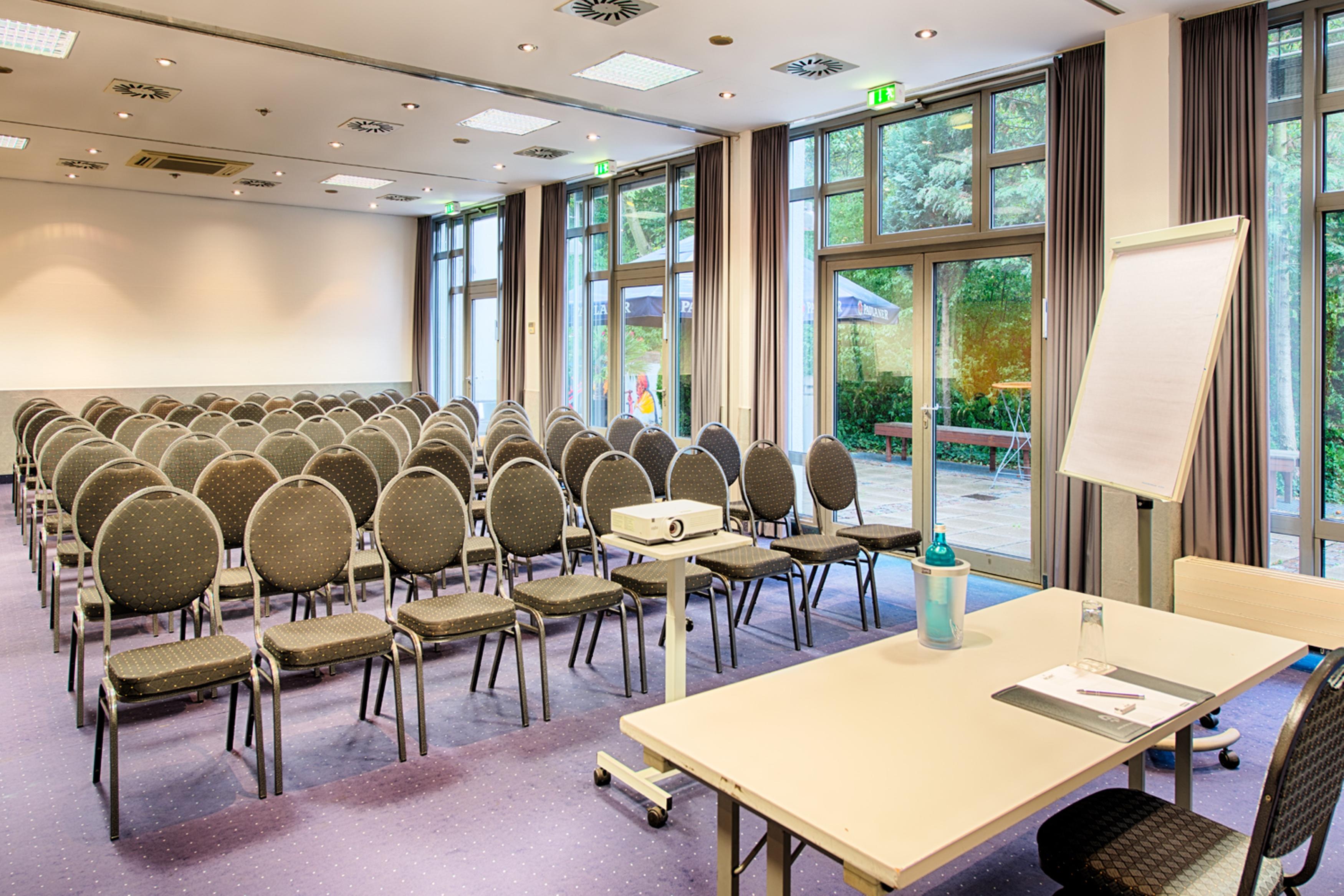 Achat Hotel Stuttgart Airport Messe מראה חיצוני תמונה
