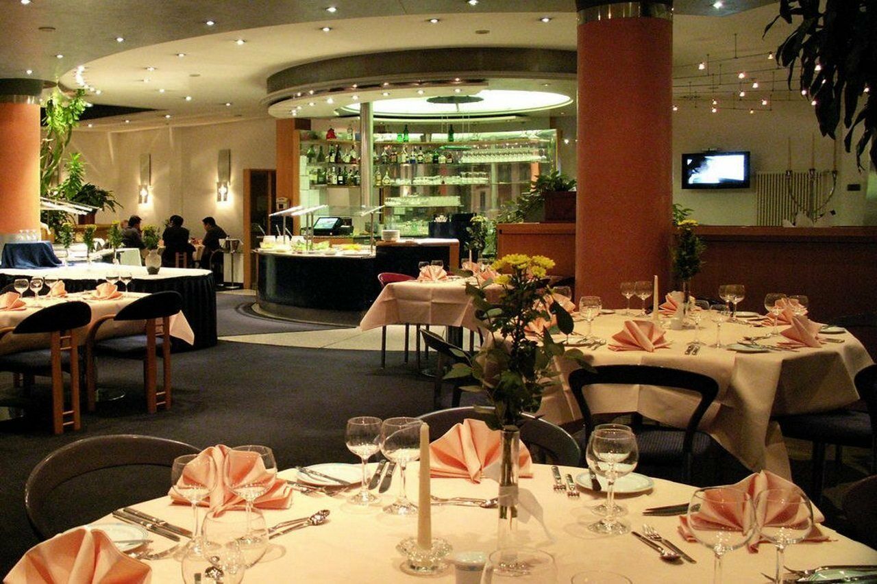 Achat Hotel Stuttgart Airport Messe מסעדה תמונה